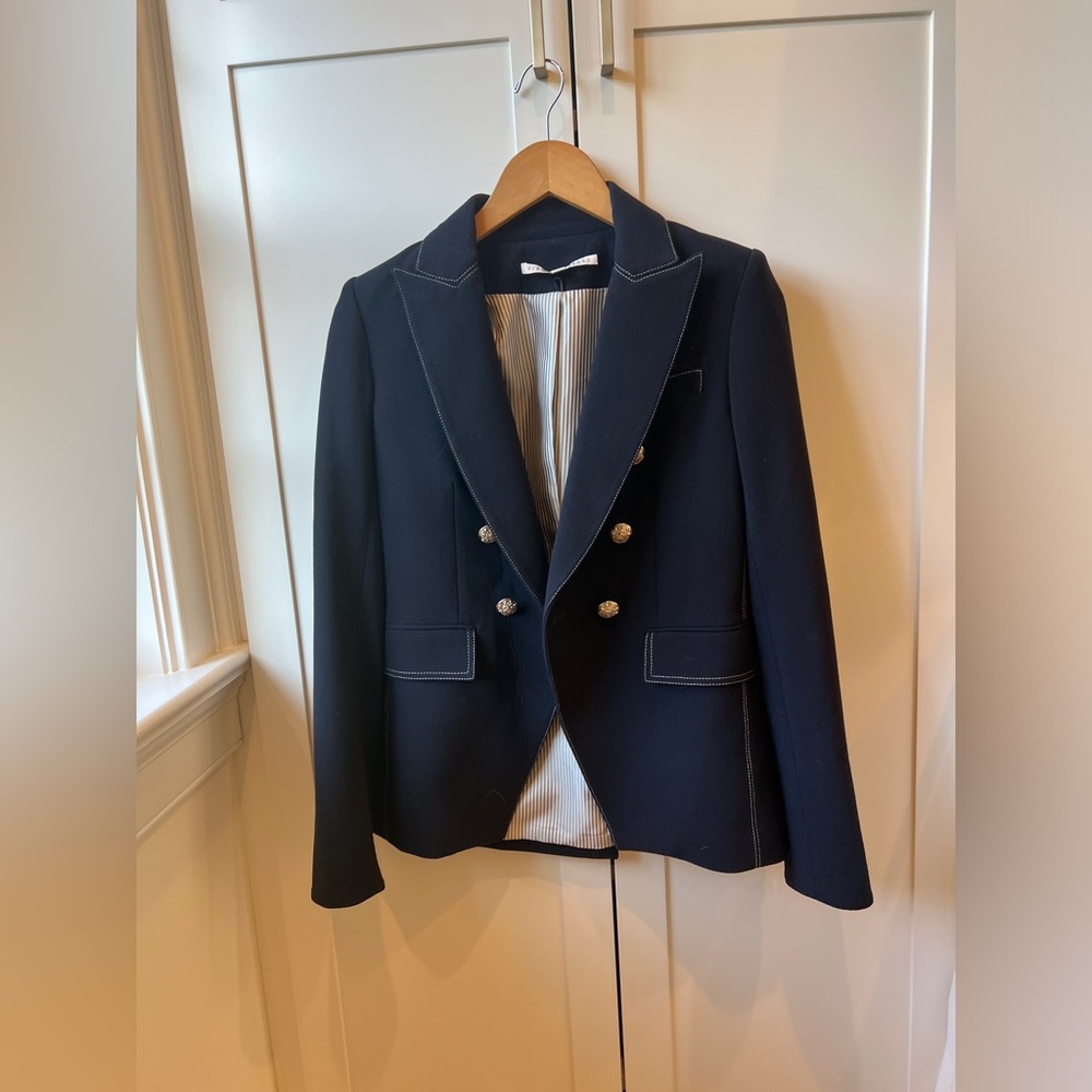 Veronica Beard Navy Dickey jacket with contrast stitching